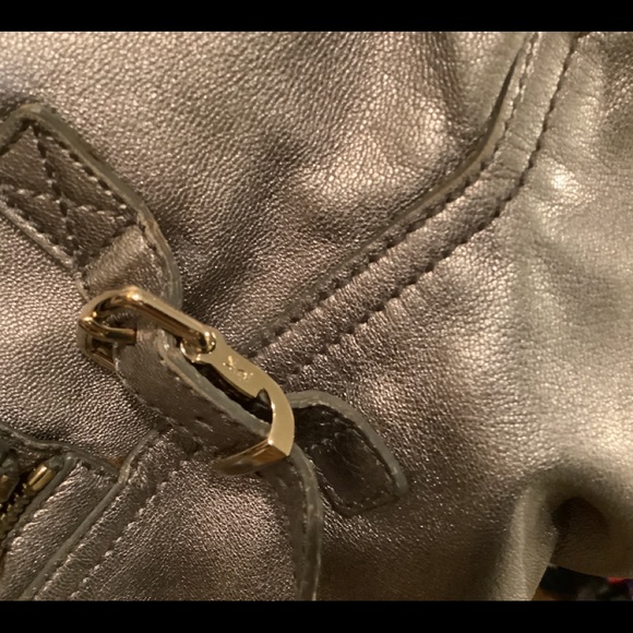 Yves Saint Laurent Downtown Silver Large Bag Tote - Picture 9 of 13